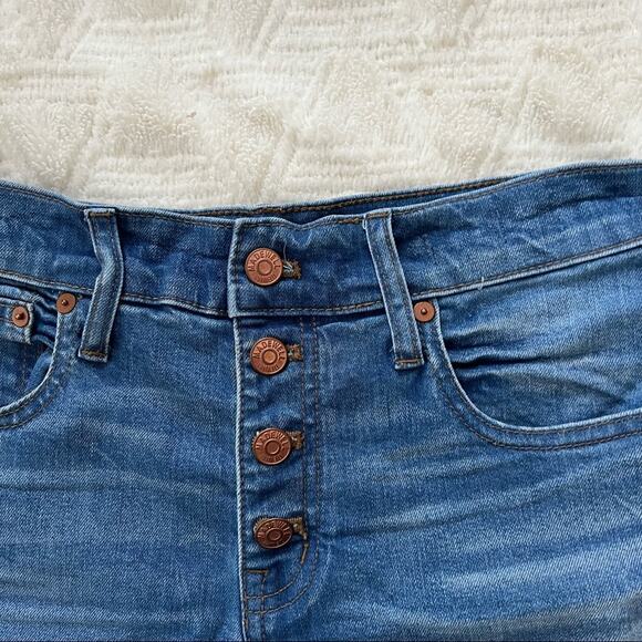 Madewell High-Rise Denim Boyshorts: Button-Through Edition - Picture 5 of 9